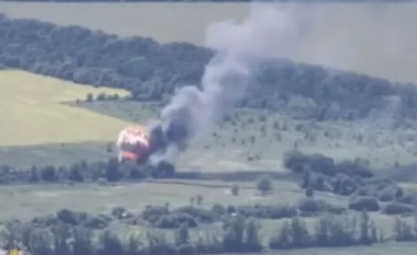 Forcat ukrainase hedhin në erë tre tanke ruse në një seri sulmesh