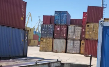 20 të arrestuar në Portin e Durrësit, mungonin disa arka në kontejnerin e bananeve ku dyshohet se kishte edhe drogë