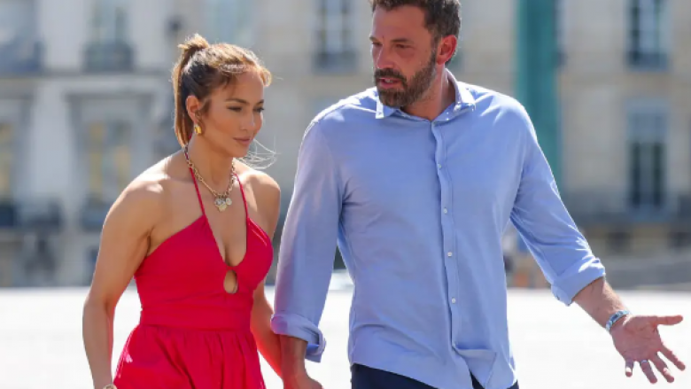 Jennifer Lopez festoi ditëlindjen e 53-të me bashkëshortin Ben Affleck në Paris