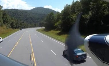 Piloti amerikan bëri ulje emergjente në një autostradë në Karolinën e Veriut – detaje dhe pamje që tregojnë se si u zhvillua ngjarja