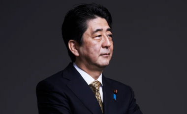 Vdes ish-kryeministri japonez, Shinzo Abe