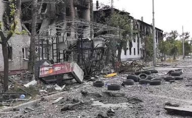 Ukraina konfirmon se Rusia pushtoi qytetin lindor Lysychansk