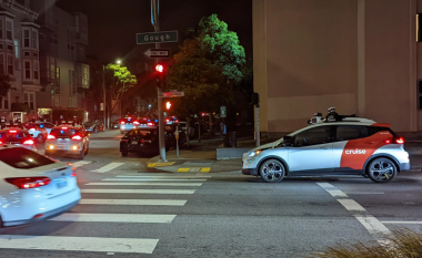Robotaksi bllokoi trafikun në San Francisco