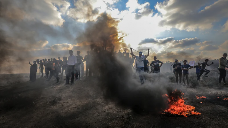 Aeroplanët izraelitë goditën objektivat në Rripin e Gazës