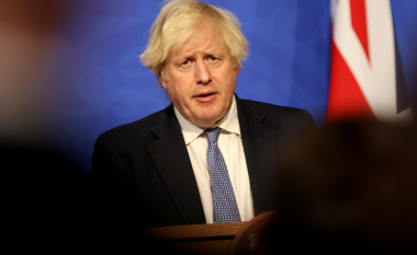 Boris Johnson emëron dhjetë ministra të rinj