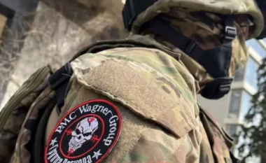 Rusia po përdor mercenarët për të përforcuar vijat e frontit në Ukrainë, thotë Britania e Madhe