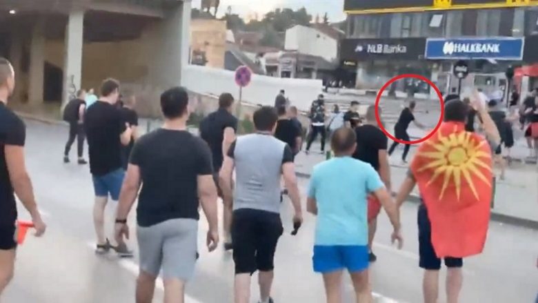 Publikohet video e protestuesve në Shkup ku dëgjohen duke ofenduar Shqiptarët