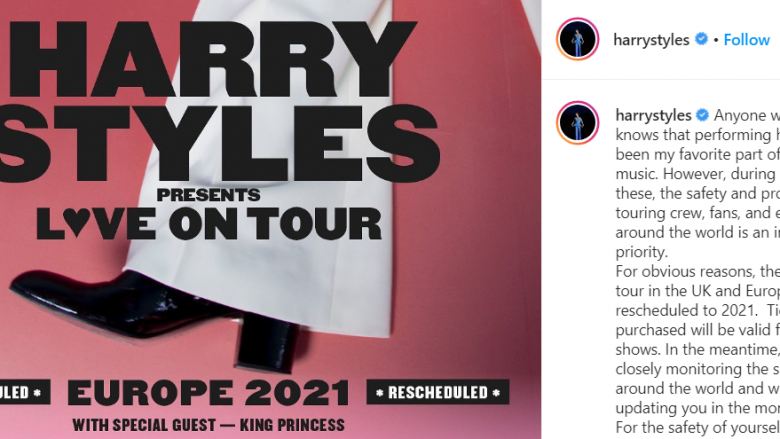 Harry Styles anulon koncertin e Kopenhagës pas të shtënave masive në një qendër tregtare, që ndodhej shumë afër vendit ku po performonte