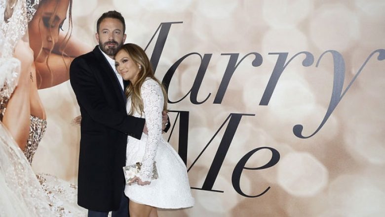 Jennifer Lopez dhe Ben Affleck martohen në Las Vegas