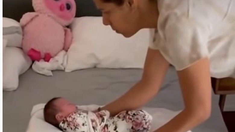How To Make A Cozy Nest For Your Baby All You Need Is A Blanket And A 