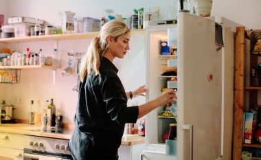 Sa kohë mund të qëndrojnë ushqimet e gatshme në frigorifer? Kushtoni vëmendje përpara para se t’i vendosni
