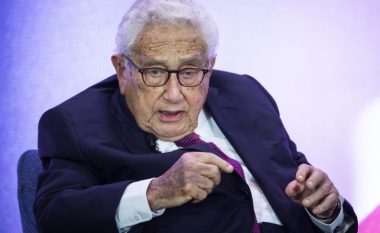 Tre rezultatet e mundshme të luftës në Ukrainë, sipas Kissingerit
