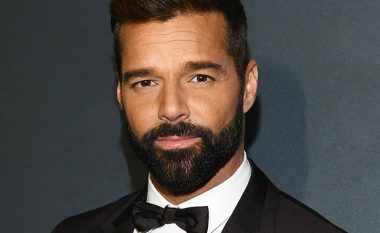 Ricky Martin mohon akuzat për abuzim në familje pas urdhrit të ndalimit nga policia