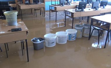 Përmbytje në Koçan, reshjet e shiut shkaktuan shumë dëme