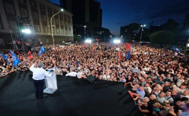 Përfundon në mënyrë paqësore protesta e opozitës në Shqipëri