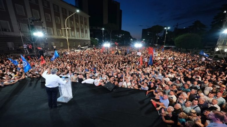 Përfundon në mënyrë paqësore protesta e opozitës në Shqipëri