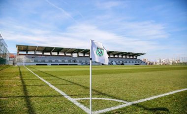Nënshkruhet marrëveshja për finalizimin e punimeve në stadiumin ‘Rexhep Rexhepi’ në Drenas