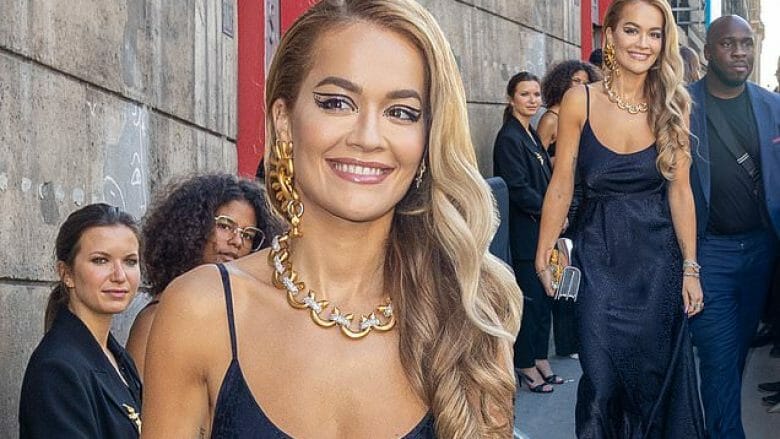 Rita Ora një damë e vërtetë në Javën e Modës në Paris