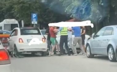 NP “Parkingu” Tetovë kërkon nga qytetarët që mos i rrahin punonjësit e parkingut të qytetit