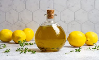 Përfitimet nga vaji i ullirit me limon