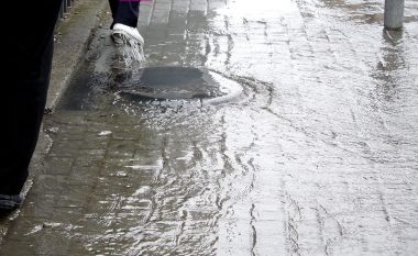 Sot dhe nesër reshje shiu dhe vërshime në disa pjesë të Kosovës
