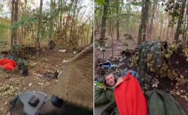 Ushtarin rus e zë gjumi në pyll, e zë ushtari ukrainas – publikohen pamjet e këtij momenti