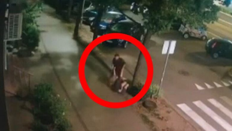 Kamerat e sigurisë kapin momentin kur një burrë në qendër të Beogradit, përplas për tokë një vajzë dhe e shqelmon