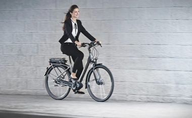 Franca u ofron qytetarëve 4 mijë euro për ta zëvendësuar veturën me një biçikletë elektrike