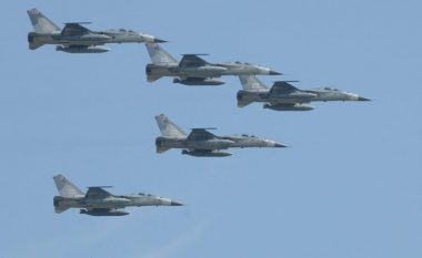 Tajvani i kundërpërgjigjet Kinës, ngritë aeroplanët luftarakë