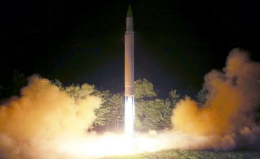 SHBA-ja shtyn testimin e raketës ndërkontinentale mes tensioneve me Kinën