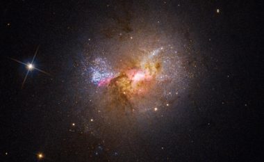 Imazhi i ri i galaktikave që pritet të përplasen – kjo do të ‘vendos’ edhe fatin e “Rrugës së Qumështit”