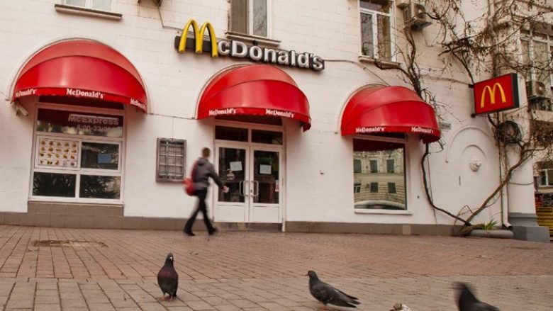 McDonald’s rihap restorantet në Ukrainë