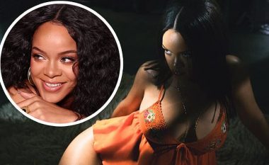 Rihanna shfaq format trupore e veshur me Savage X Fenty
