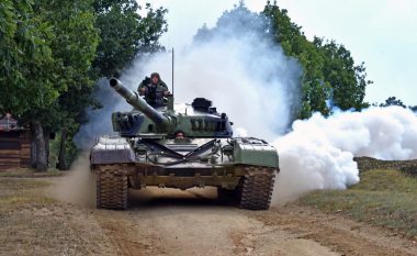 Sërish kërcënon Serbia, thotë se ushtria e saj është në gatishmëri të lartë luftarake përgjatë kufirit me Kosovën