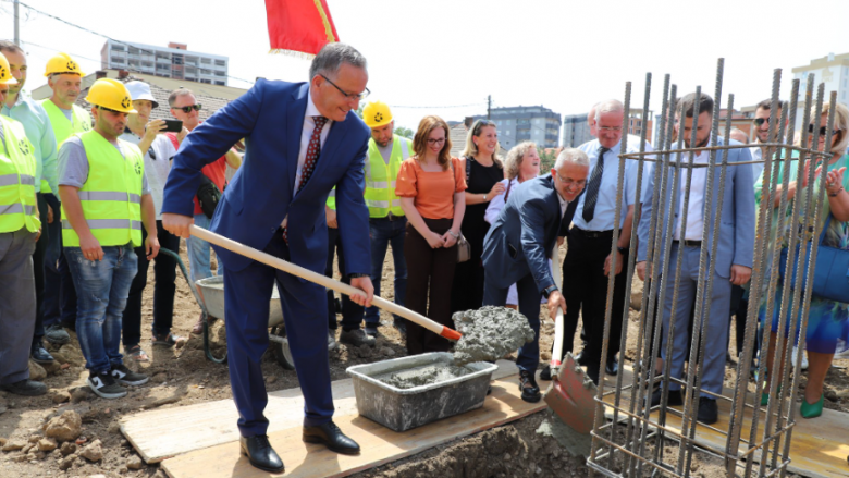 Vendoset gur-themeli i objektit të ri të QKMF-së në Mitrovicë