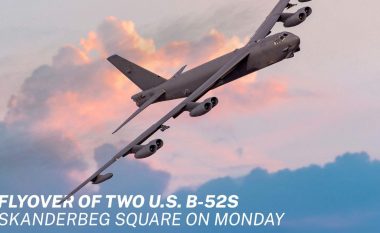 Marrëdhëniet e shkëlqyera Shqipëri-SHBA, të hënën shfaqje ushtarake mahnitëse me “gjigantët e qiellit-aeroplanët B-52”