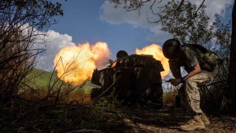 Forcat ukrainase goditën bazën ushtarake ruse në Kherson