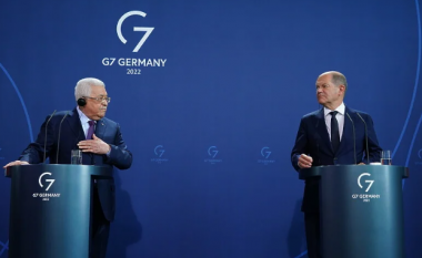 Abbas deklaroi në Gjermani se Izraeli kreu "50 holokauste" ndaj palestinezëve, reagon Olaf Scholz