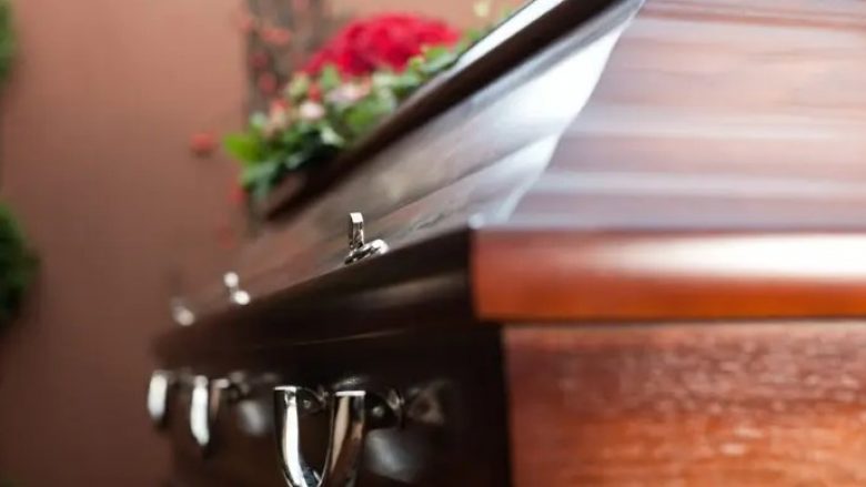 Vajza 3-vjeçare në Meksikë thuhet se “u zgjua” në funeralin e saj – por vdiq disa orë më vonë