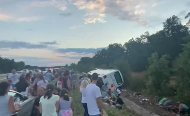 Autobusi me targa serbe është përmbysur në Bullgari, raportohet për disa të plagosur
