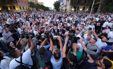 Berisha i bashkohet protestës: Nga ngjarjet më tragjike që kanë ndodhur, Çuçi duhej shkarkuar pas 4 minutash