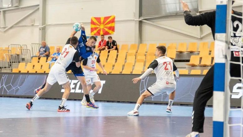 Fillimi i mirë nuk i mjafton Kosovës U-18 në përballjen ndaj Maqedonisë së Veriut në hendboll