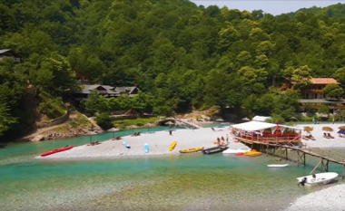 Lumi i Shalës tërheq vizitorë vendas dhe të huaj, rreth 12 mijë vetëm në qershor