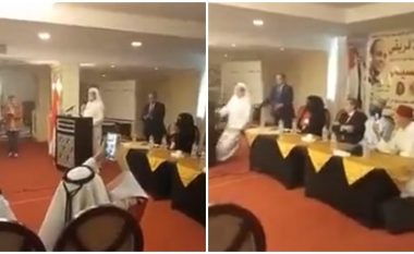 Biznesmeni saudit rrëzohet dhe vdes gjatë një fjalimi në një konferencë në Kajro