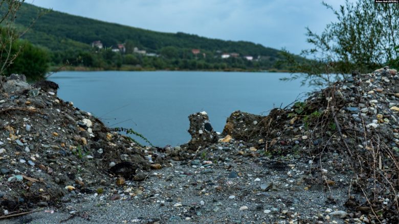 Nxjerrja e zhavorrit ua merr jetën lumenjve në Kosovë