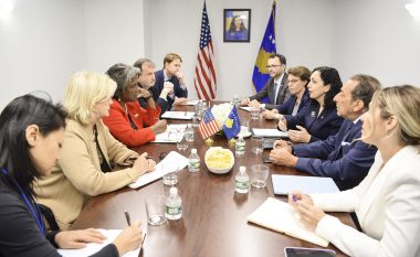 Shefja e misionit të SHBA-së në OKB dhe presidentja Osmani: Koha t’i jepet fund misionit të UNMIK-ut në Kosovë