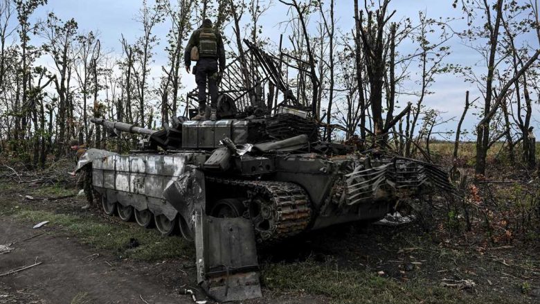 Komanda ushtarake ruse ka pezulluar dërgimin e njësive të reja në Ukrainë