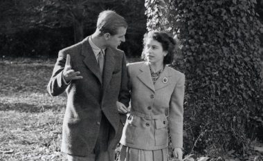 Mbretëresha Elizabeth II gjithmonë udhëtonte me valixhen që zgjodhi për muajin e mjaltit me Princin Phillip