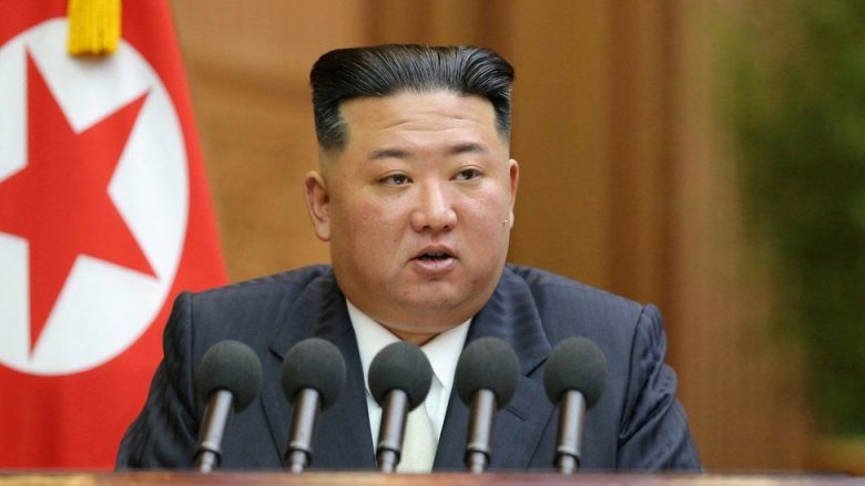 Koreja e Veriut e shpall veten shtet me armë bërthamore