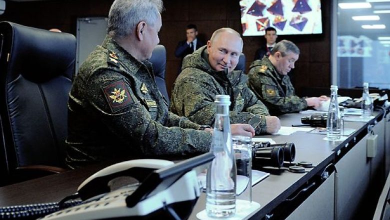 Putin mund të vritet nga gjeneralët nëse përpiqet të përdorë armë bërthamore